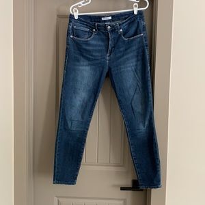 Good American Good Legs Crop